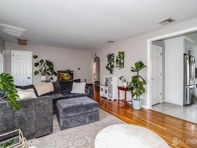 House for sale in Avenel, New Jersey