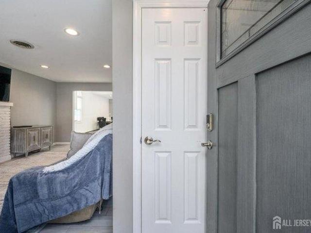 House for sale in Avenel, New Jersey