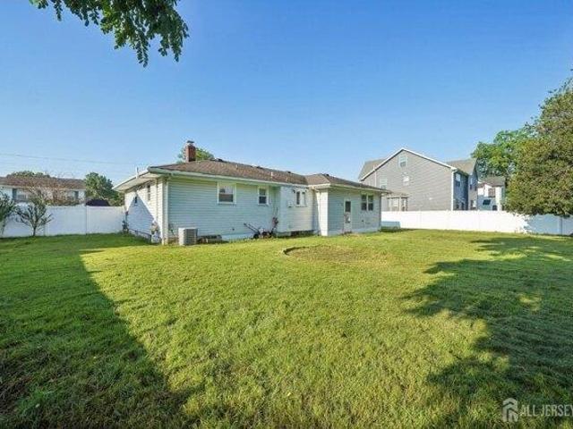 House for sale in Colonia, Woodbridge Township