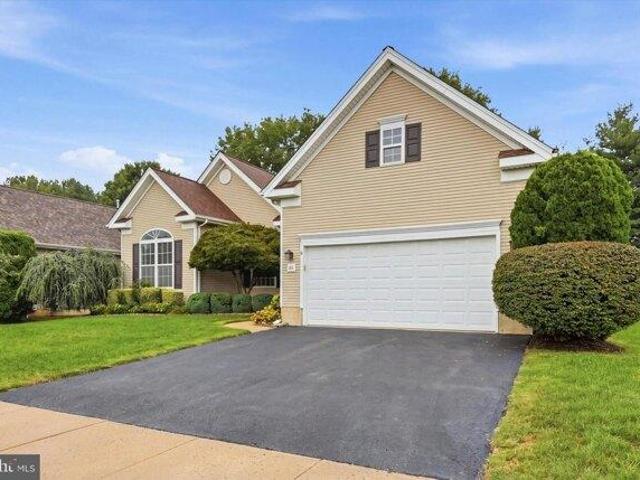 House for sale in Columbus, New Jersey
