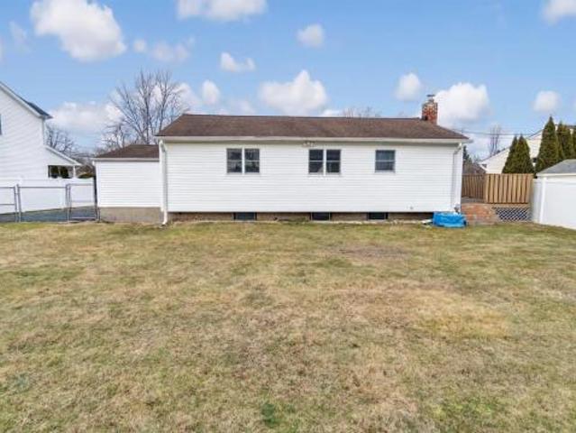 House for sale in Smithtown, New York