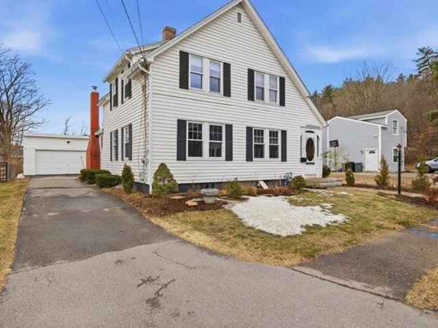 House for sale in New Hampshire