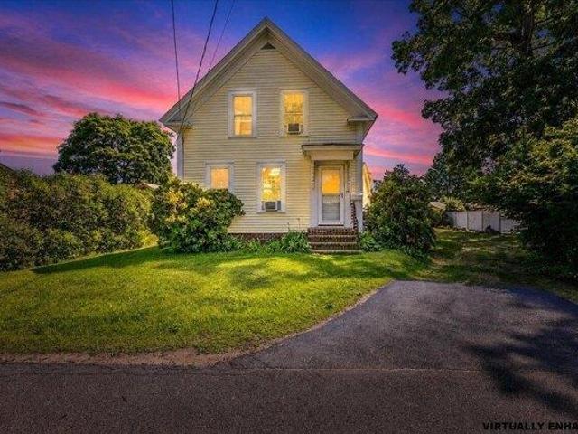 House for sale in New Hampshire