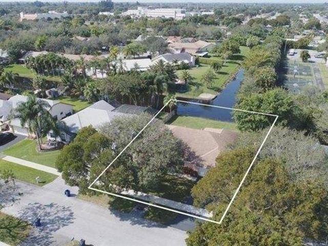 House for sale in Cooper City, Florida