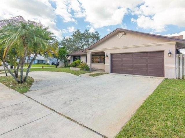 House for sale in Cooper City, Florida