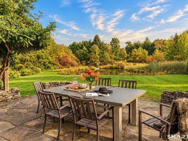 House for sale in Cornwall, Northwest Hills Planning Region
