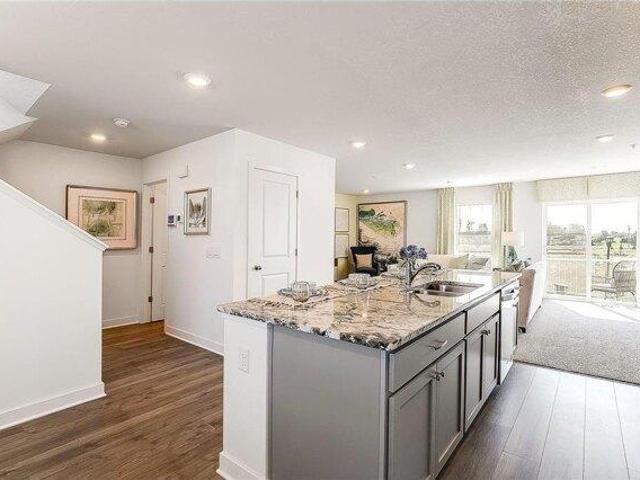 House for sale in Cottage Grove, Minnesota