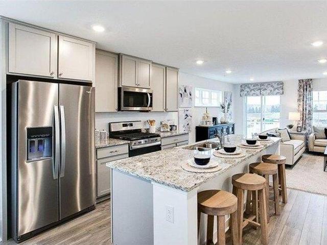 House for sale in Cottage Grove, Minnesota