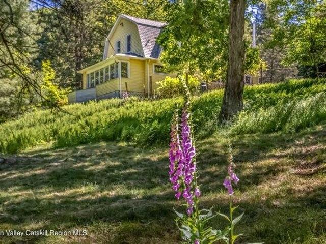 House for sale in Accord, New York