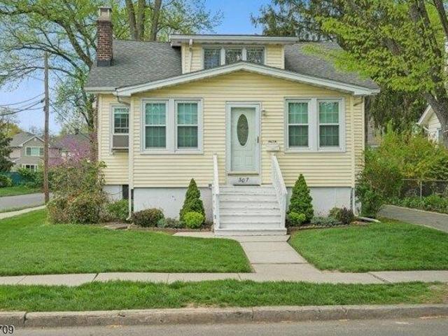 House for sale in Cranford, New Jersey