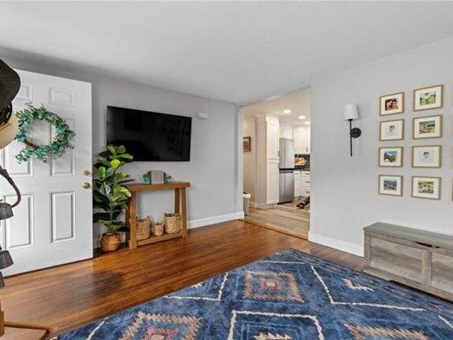 House for sale in Thornton, Cranston