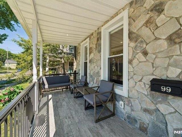 House for sale in Cresskill, New Jersey
