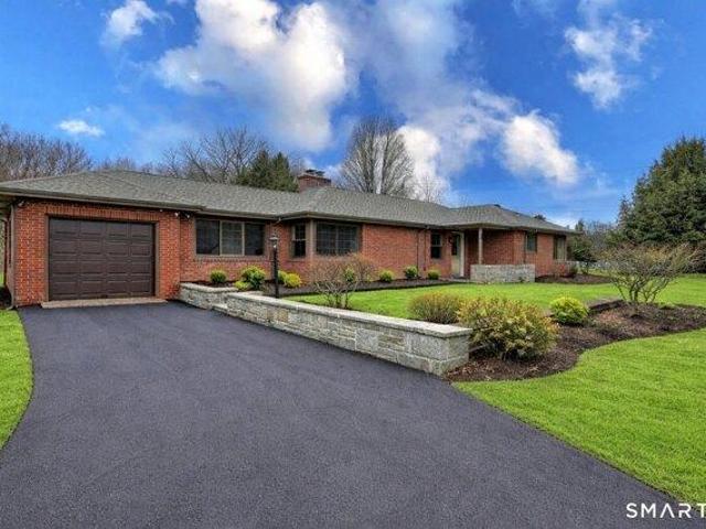 House for sale in Cromwell, Connecticut