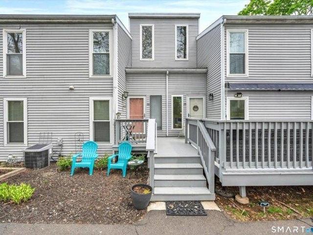 House for sale in Cromwell, Connecticut