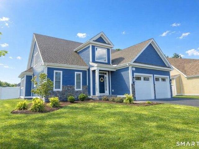 House for sale in Cromwell, Connecticut
