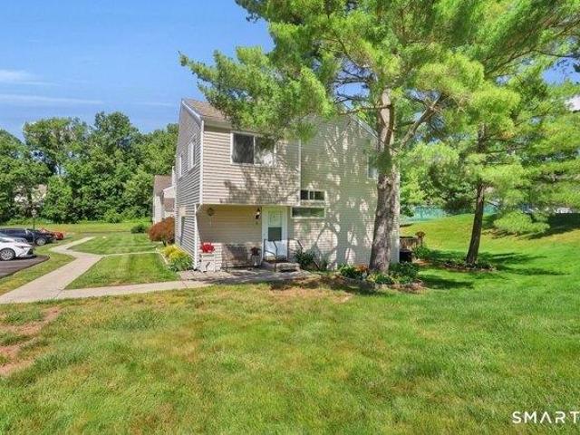 House for sale in Cromwell, Connecticut