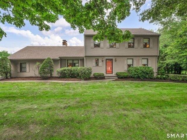 House for sale in Cromwell, Connecticut