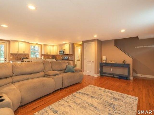 House for sale in Cromwell, Connecticut