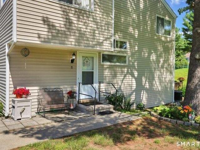 House for sale in Cromwell, Connecticut