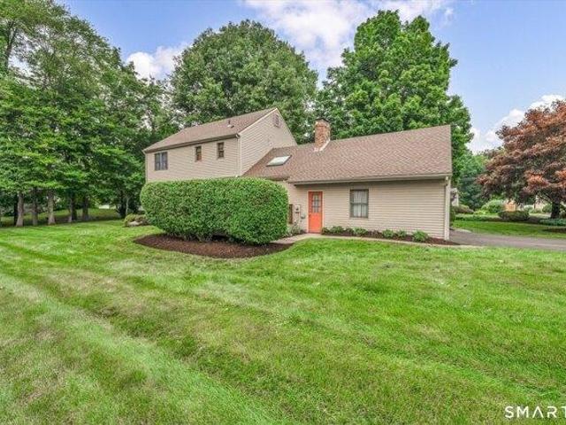 House for sale in Cromwell, Connecticut
