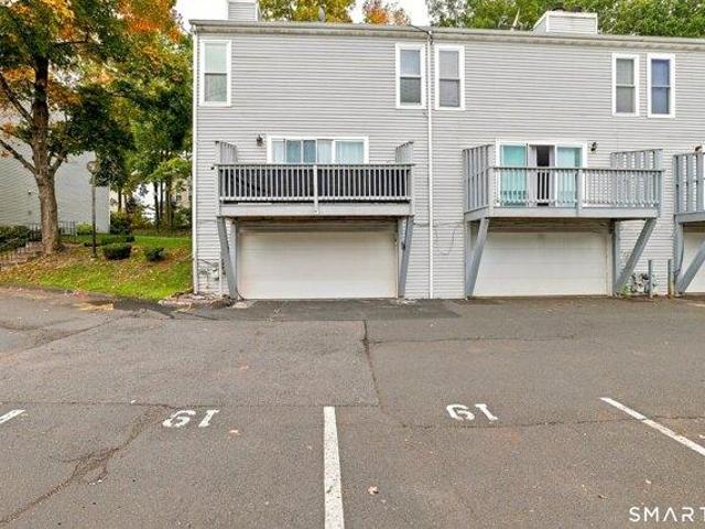 House for sale in Fox Meadows, Cromwell