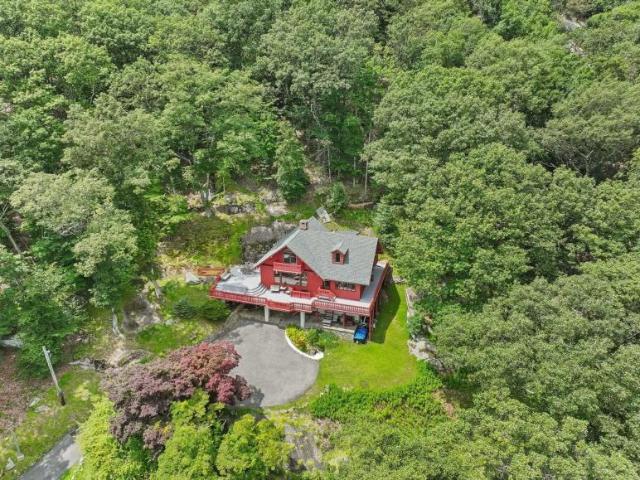 House for sale in New Fairfield, Connecticut