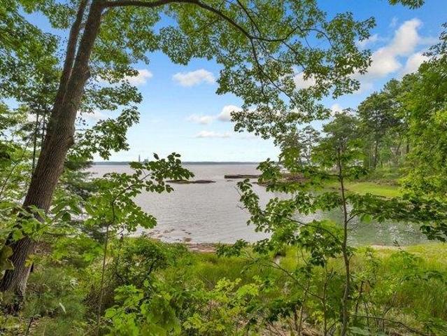 House for sale in Cumberland Center, Maine