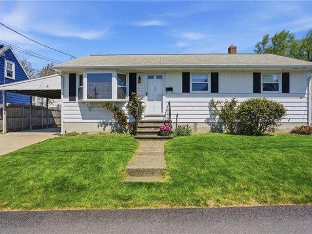House for sale in Cumberland, Rhode Island