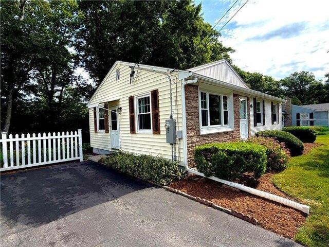 House for sale in Cumberland, Rhode Island