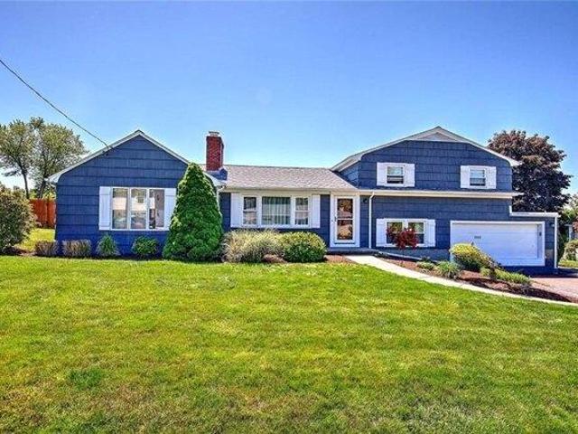 House for sale in Cumberland, Rhode Island