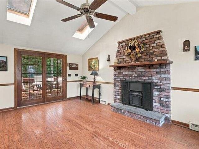 House for sale in Arnold Mills, Cumberland
