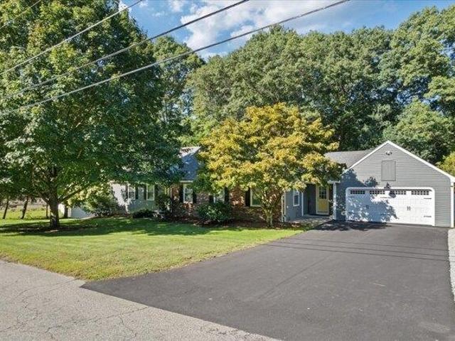 House for sale in Cumberland, Providence County