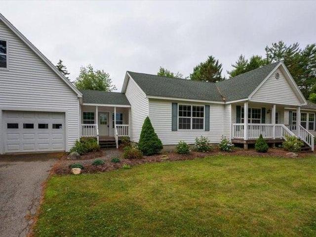 House for sale in Cushing, Maine