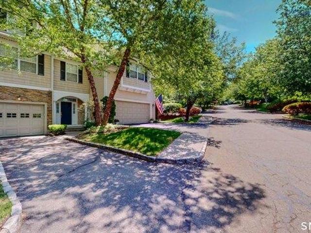 House for sale in Danbury, Connecticut