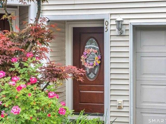 House for sale in Danbury, Connecticut