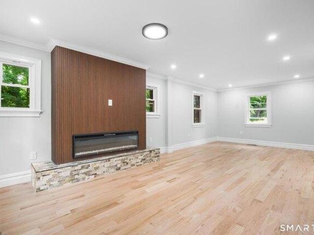 House for sale in Danbury, Connecticut