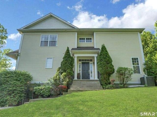 House for sale in Danbury, Connecticut