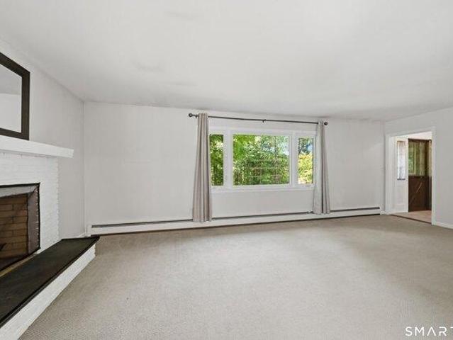 House for sale in Wicks Manor, Danbury