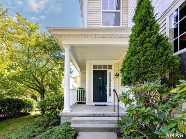 House for sale in Woodland Hills, Danbury