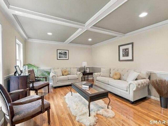 House for sale in Mill Plain, Danbury