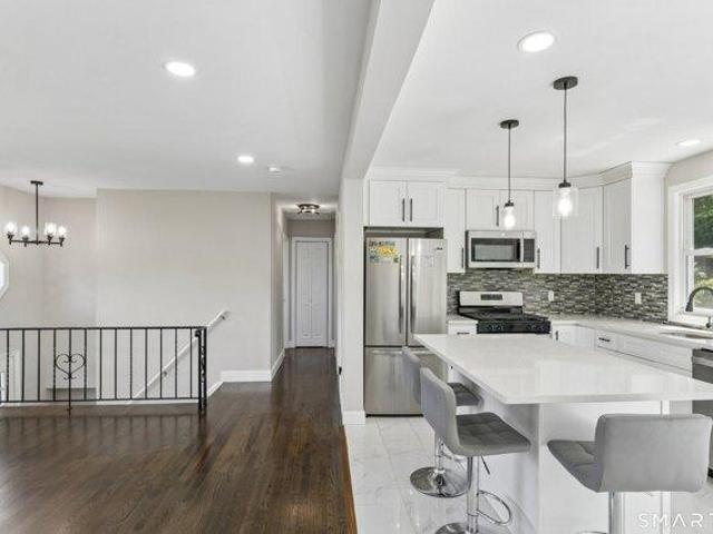 House for sale in Beaver Brook Heights, Danbury