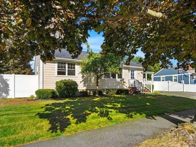 House for sale in Tapleyville, Danvers