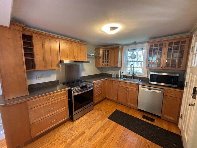 House for sale in Endicott, Dedham