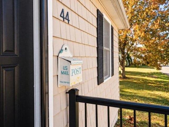 House for sale in Readville Manor, Dedham