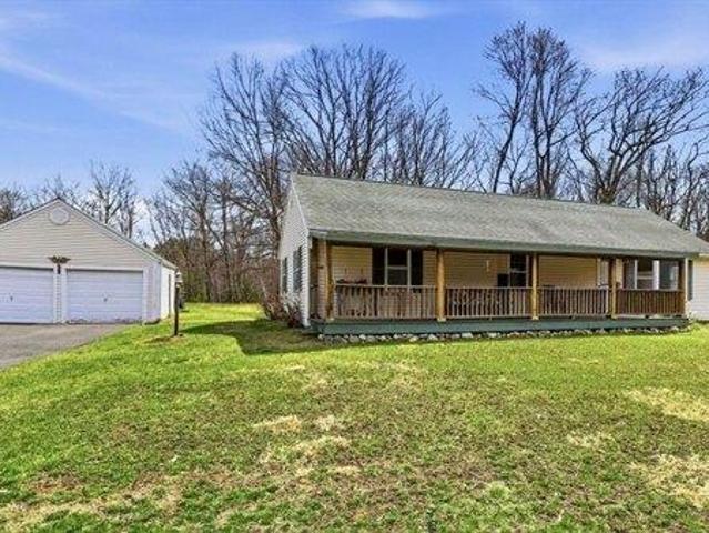 House for sale in Deerfield, Massachusetts