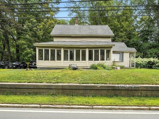 House for sale in Old Deerfield Village Historic District, Deerfield