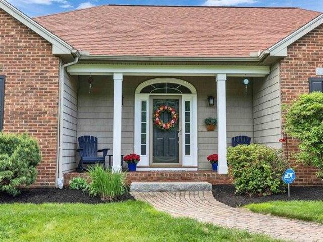 House for sale in New Hampshire