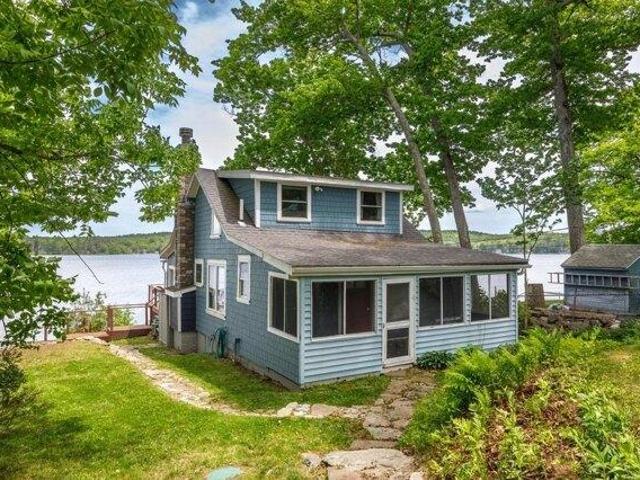 House for sale in New Hampshire