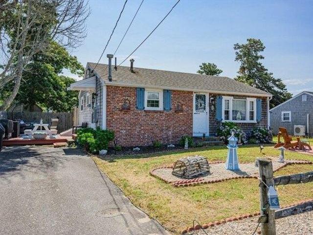 House for sale in Dennis, Massachusetts