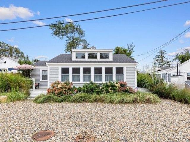 House for sale in Dennisport, Dennis
